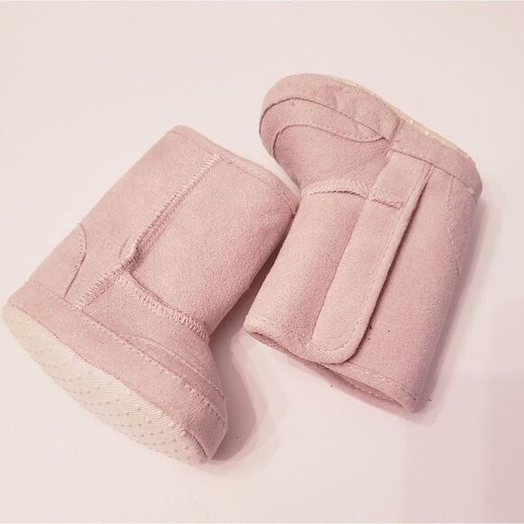 NWT Bon Bebé Pink Suede Baby Boots - Picture 2 of 5
